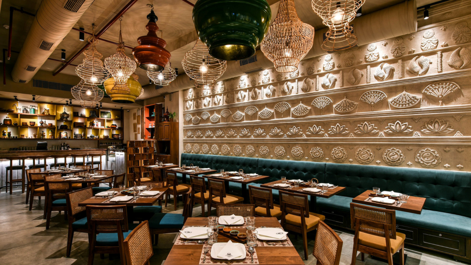 An example of attractively decorated and presented casual hotel restaurants.
